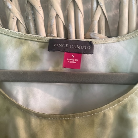 Size small silky tie dye shirt with russed sleeves and bottom - Picture 2 of 5